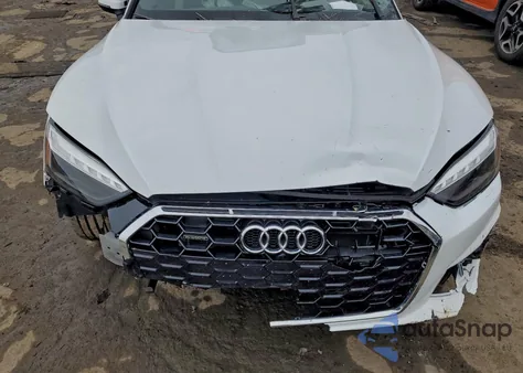 2024 Audi A5 Premium Plus 45 z USA, uszkodzony, nr VIN WAUFACF55RA094683